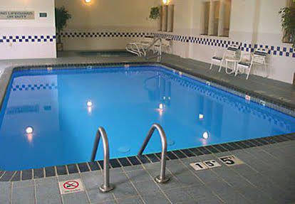 Baymont By Wyndham Salina Hotel Exterior foto